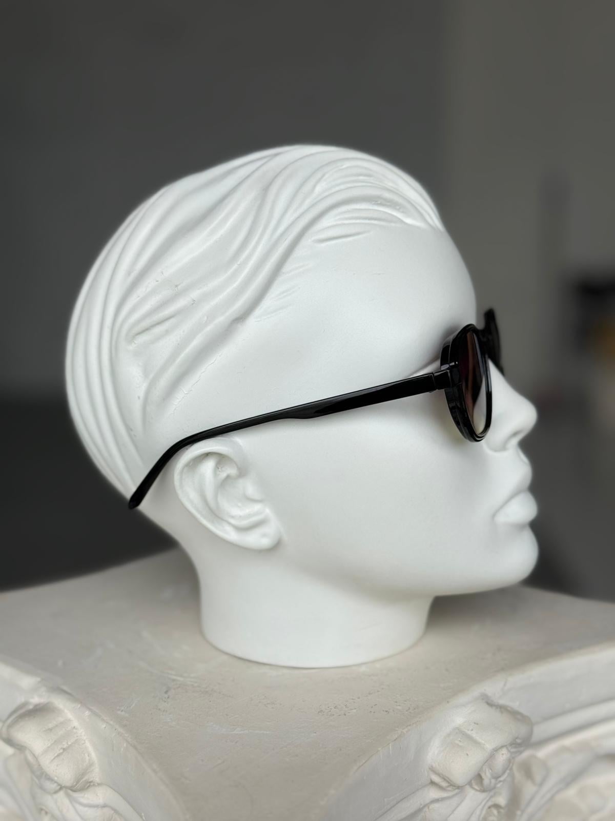 Gradient Lens Black Frame Sunglasses