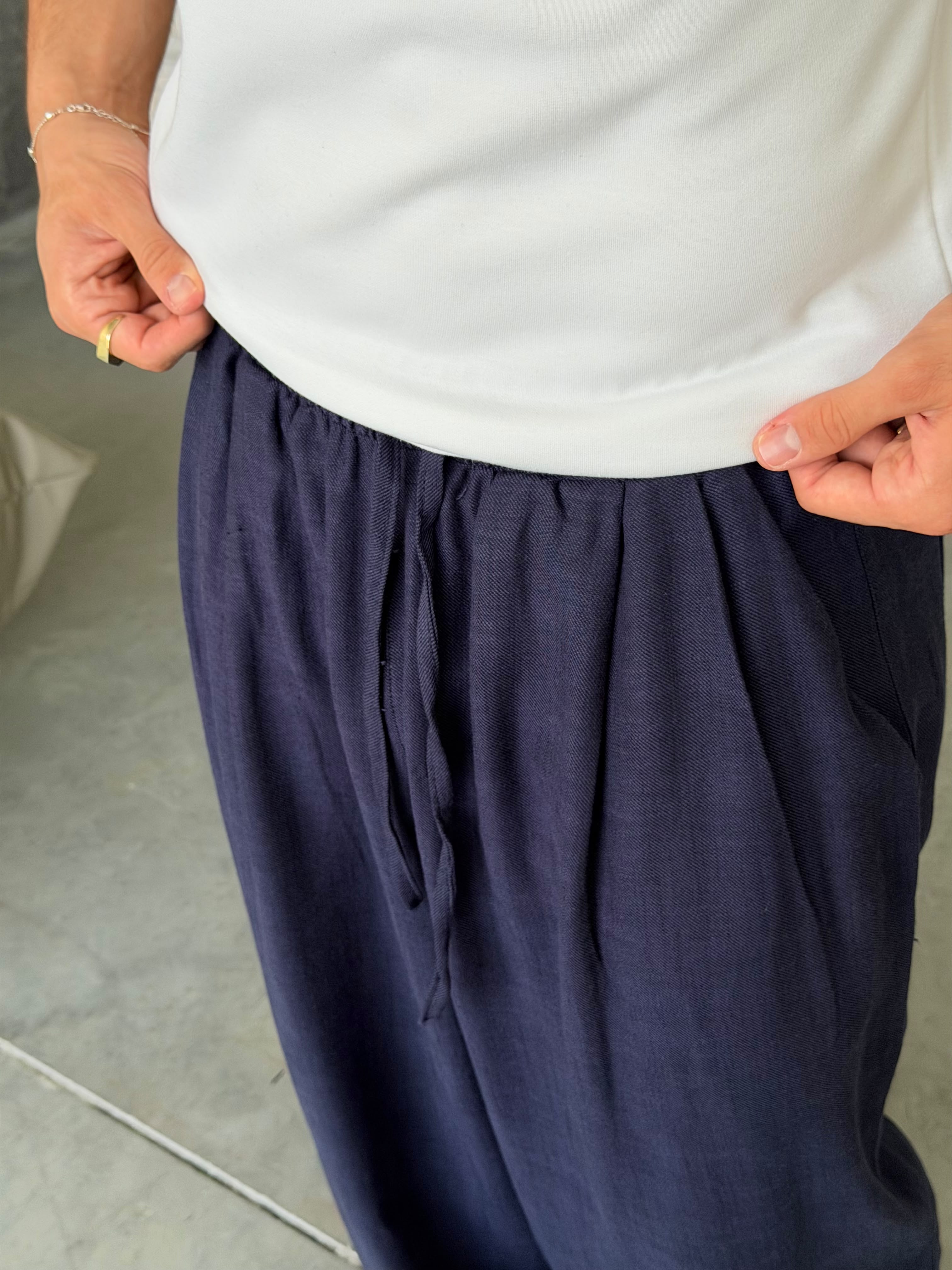 Linen Pleated Baggy Pants