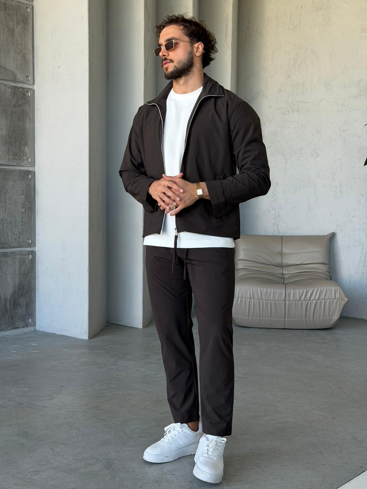 Tech Fabric Zip-Up Jacket & Trousers Set - BROWN