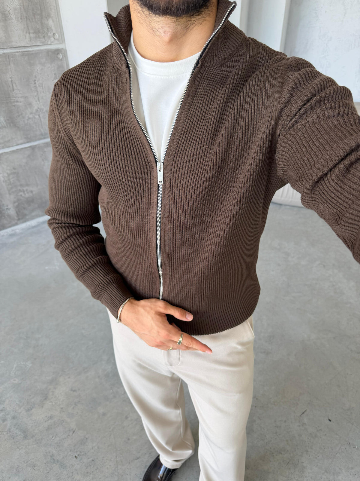 Ribbed Double-Zip Knit Cardigan – Brown