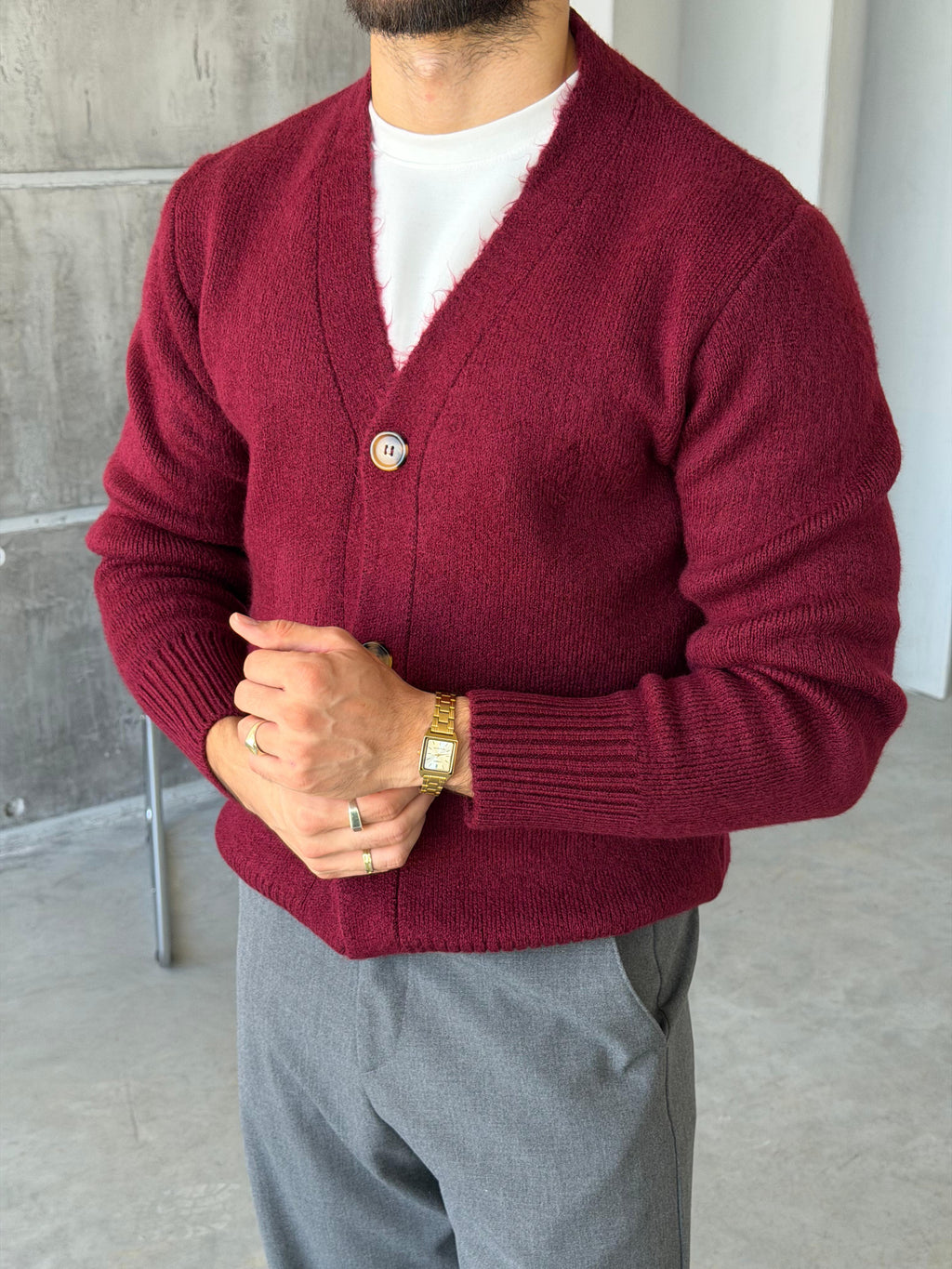 Buttoned Knit V-Neck Cardigan - BORDO