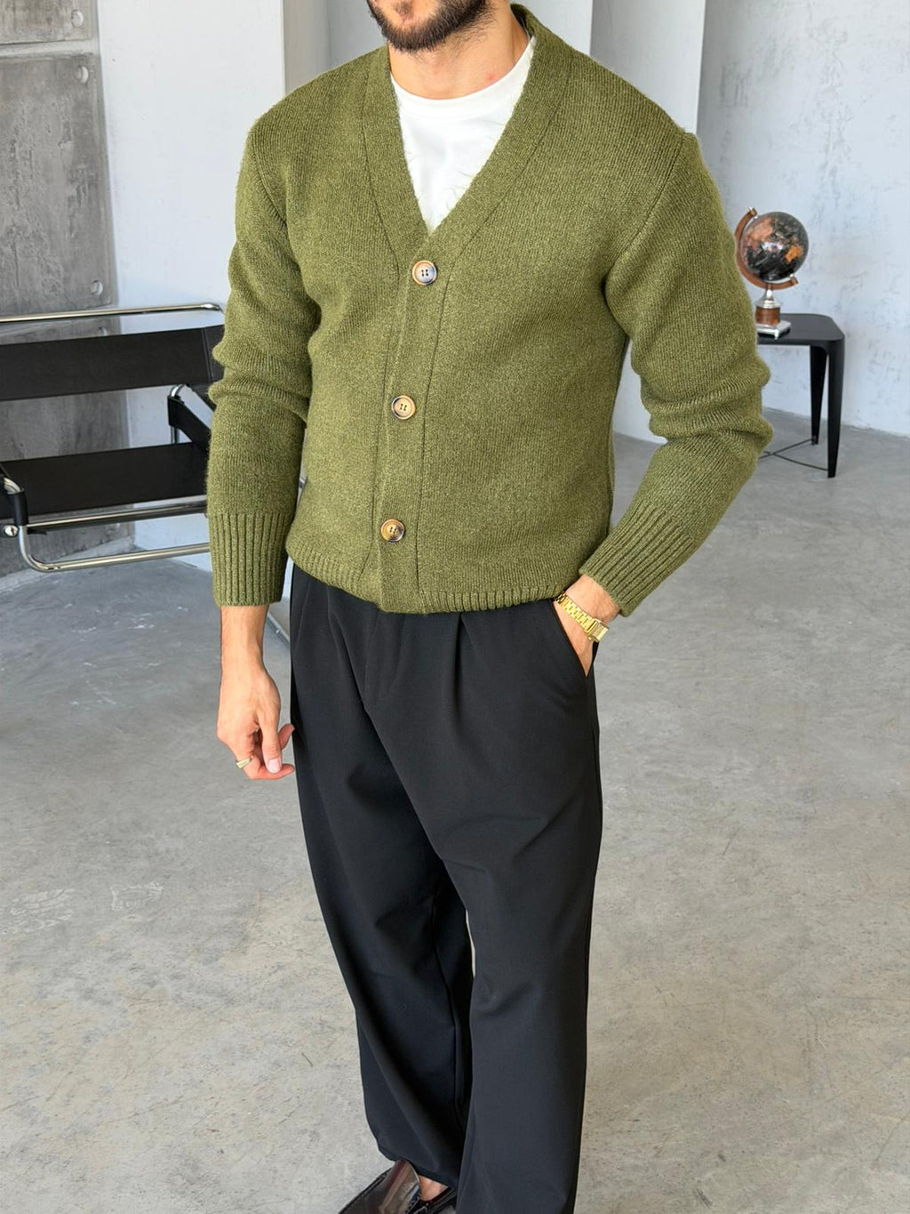 Buttoned Knit V-Neck Cardigan - GREEN