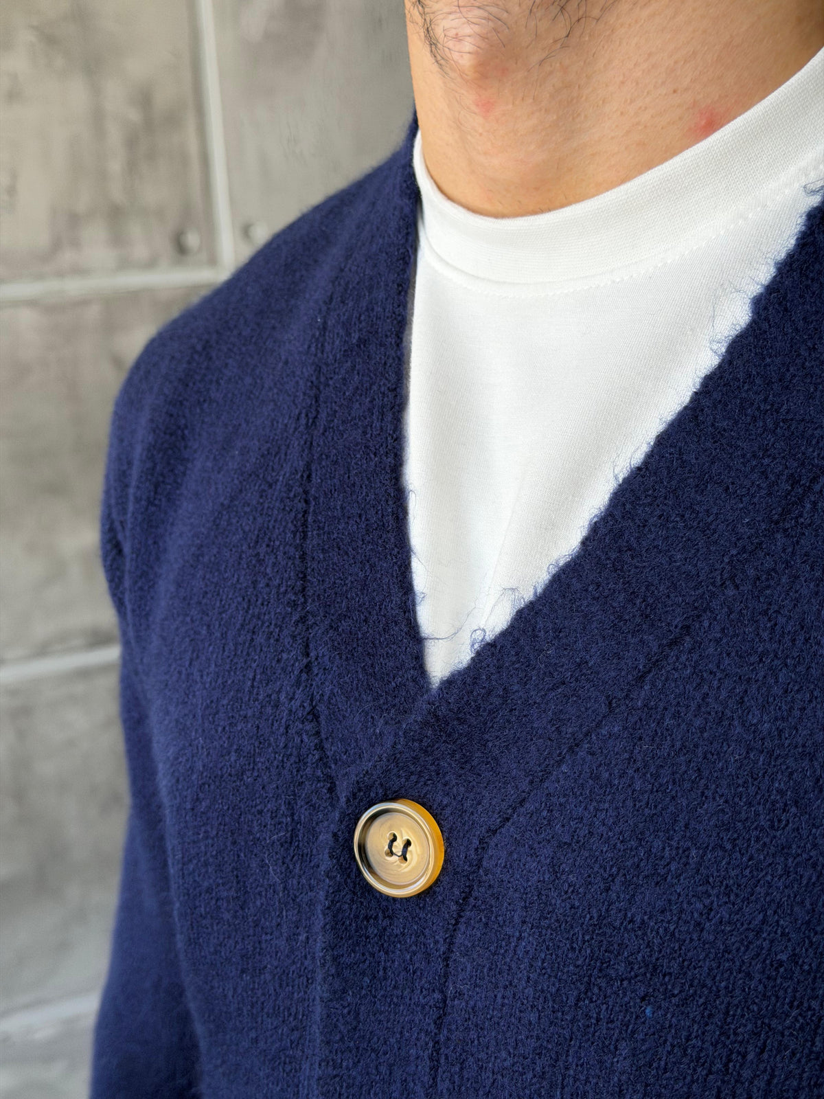 Buttoned Knit V-Neck Cardigan - Navy