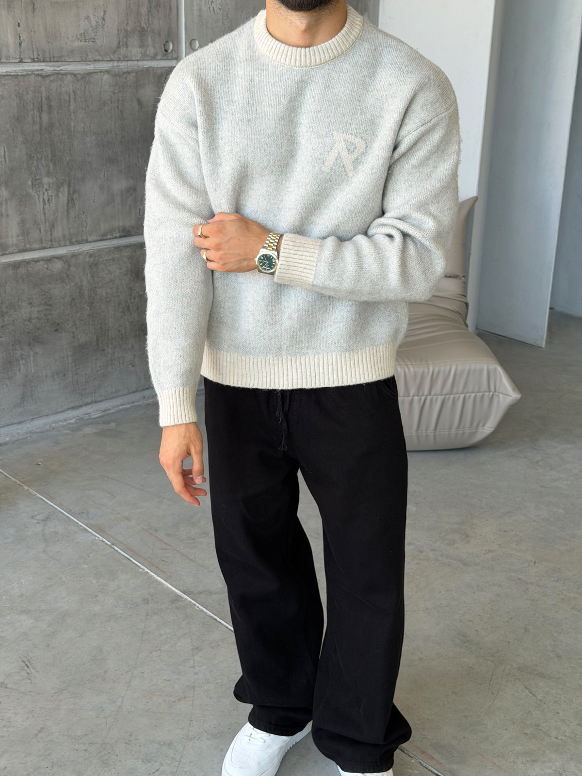 R Letter Premium Washed Oversized Knit Sweater - GRI
