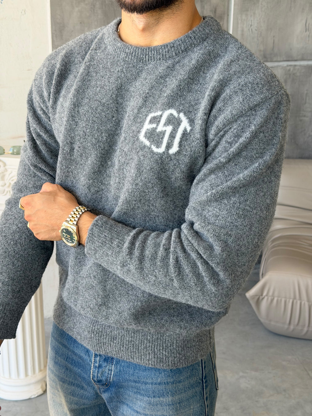 Soft Touch “EST” Oversized Knit Sweater - GRI