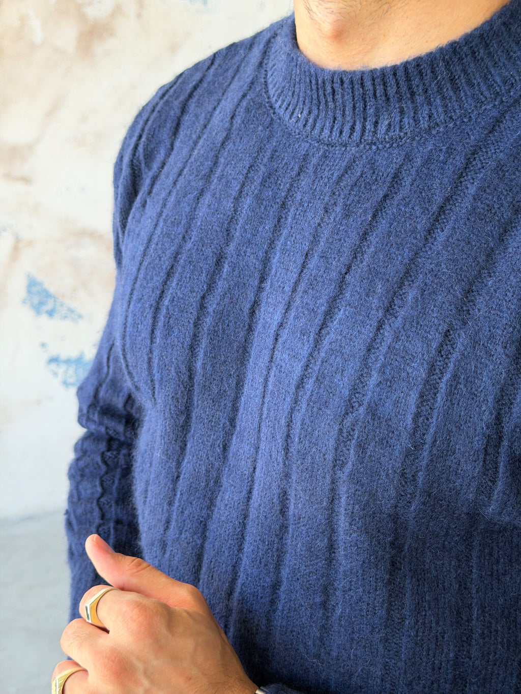 Ribbed Knit Sweater – Navy Blue
