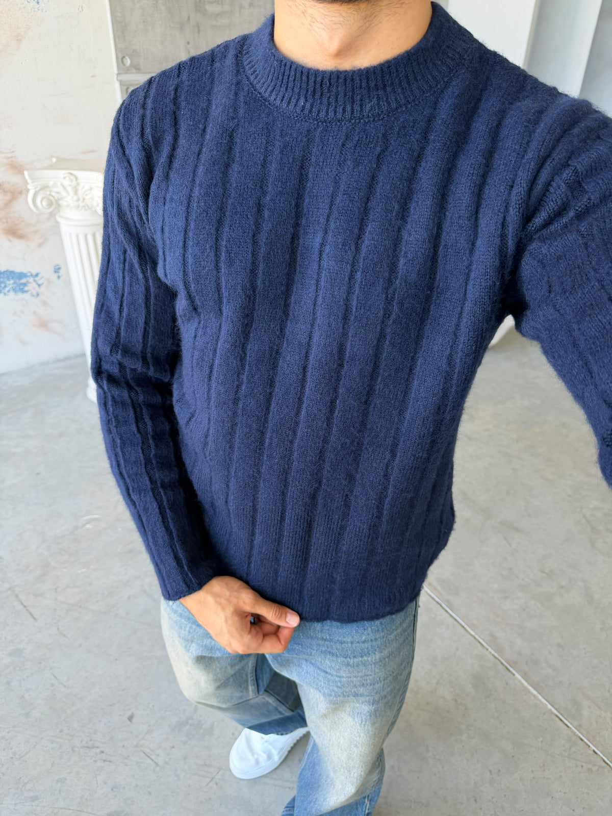 Ribbed Knit Sweater – Navy Blue