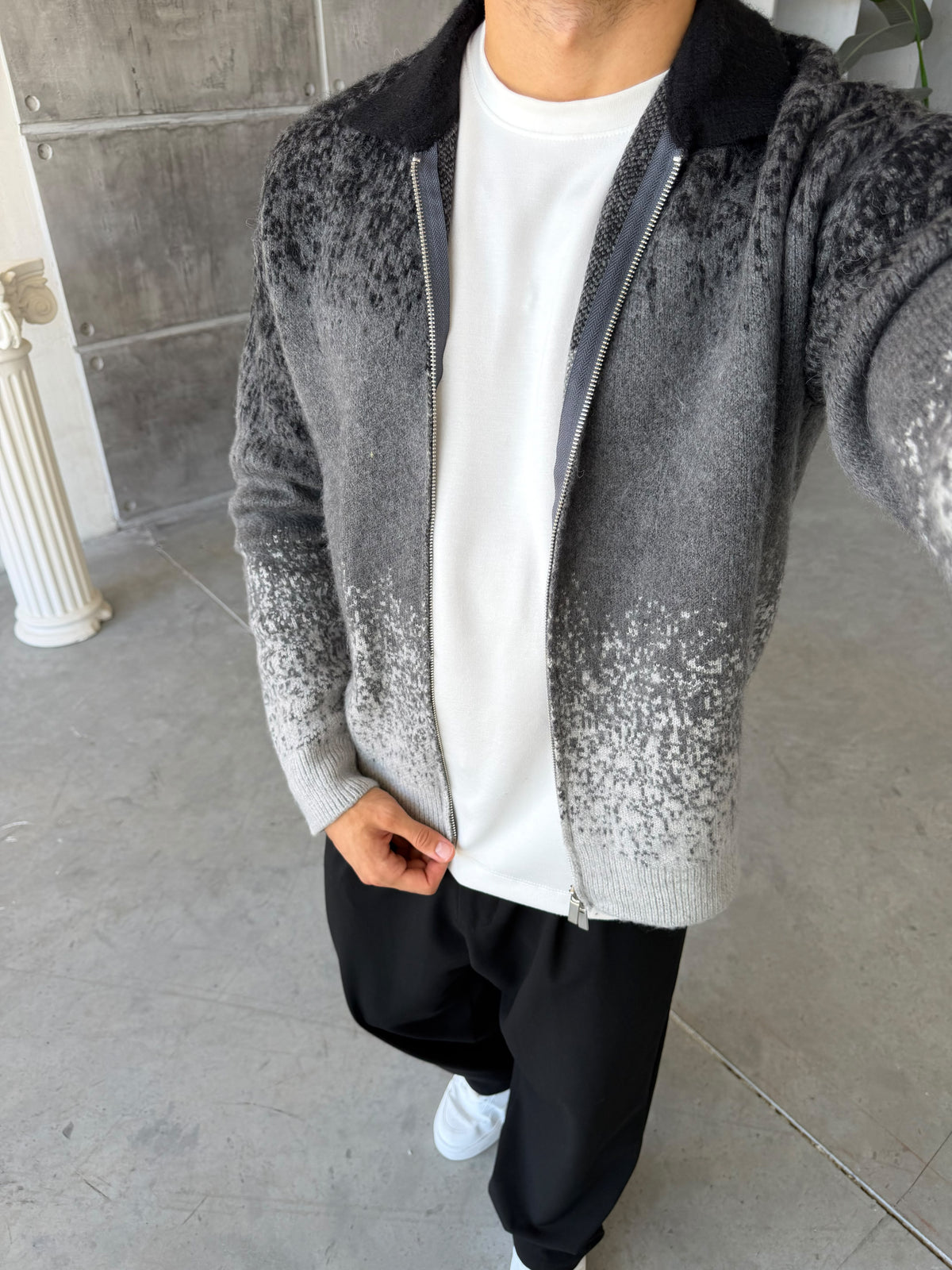 Gradient Double-Zip Knit – Grey