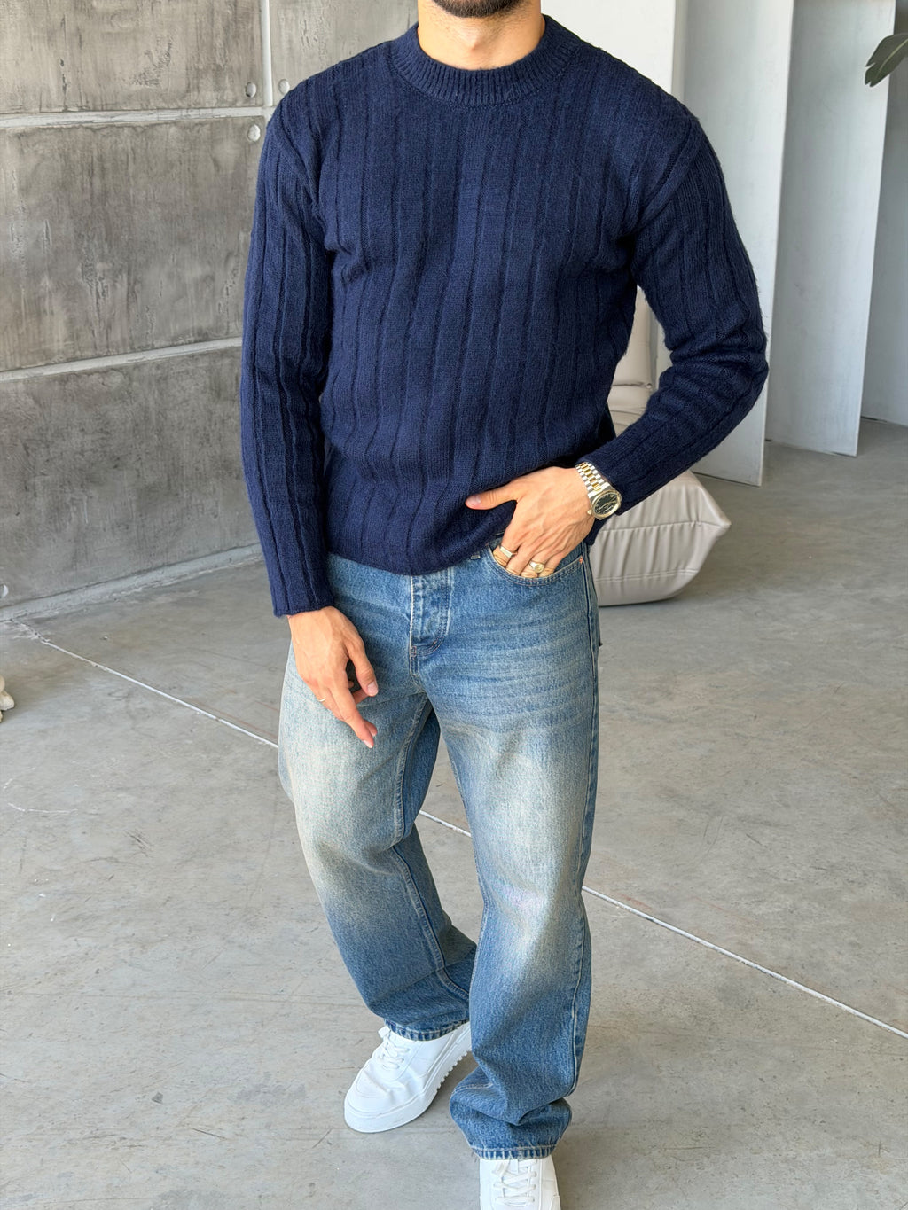 Ribbed Knit Sweater – Navy Blue