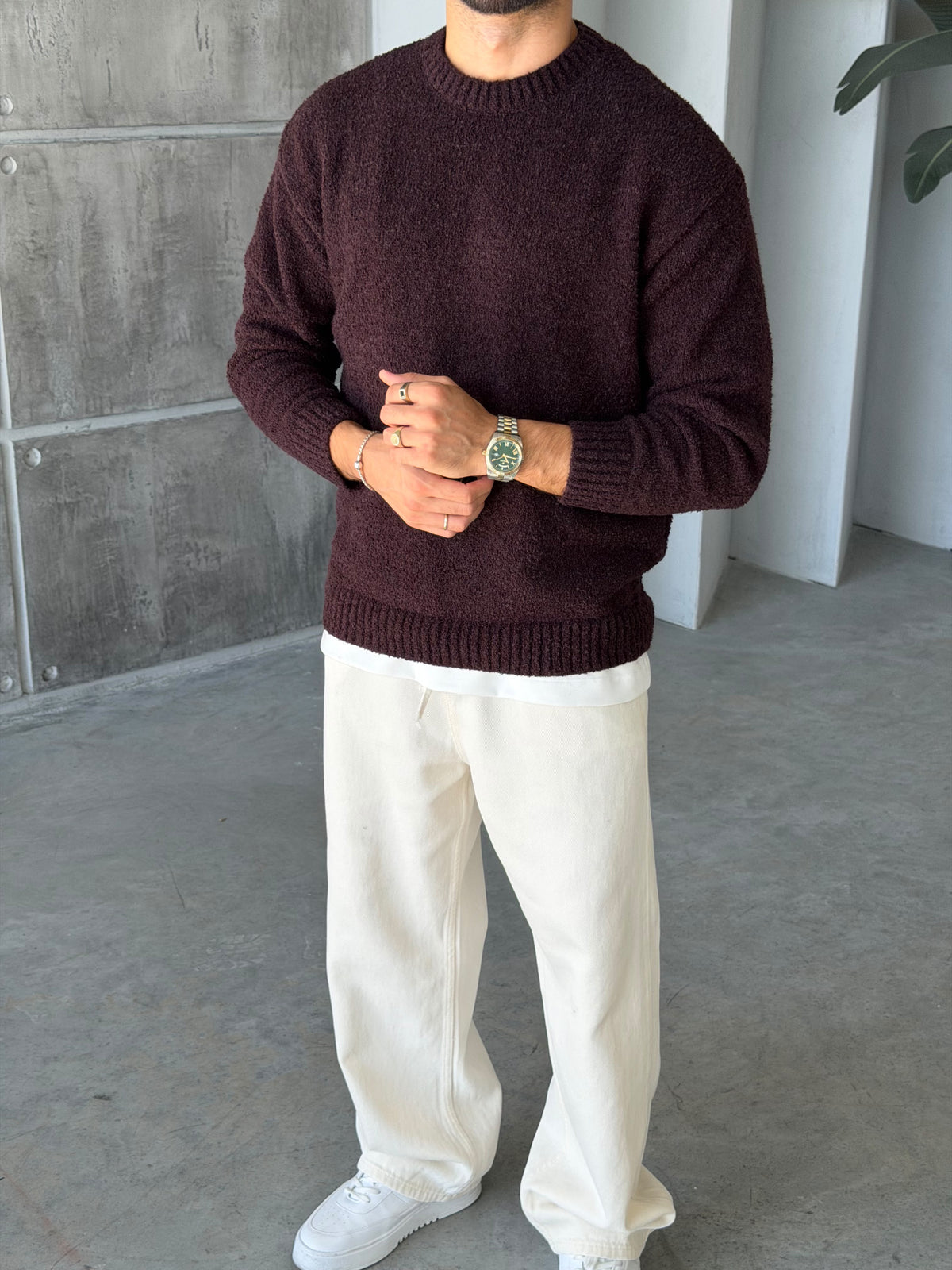 Soft Textured Bouclé Knit Sweater – Brown