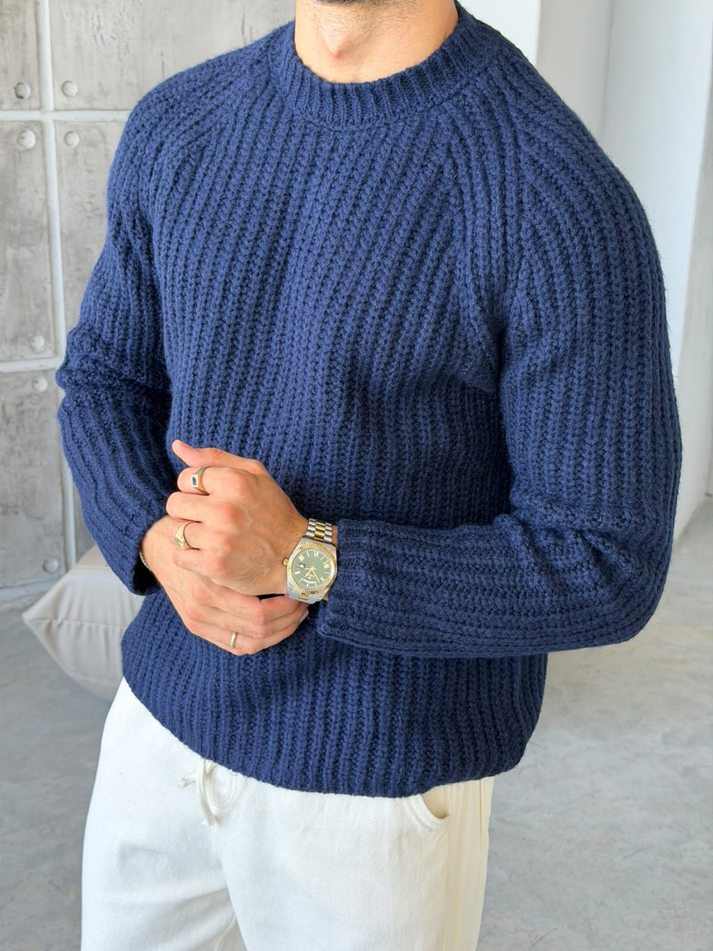 Raglan Sleeve Ribbed Knit Sweater – Black