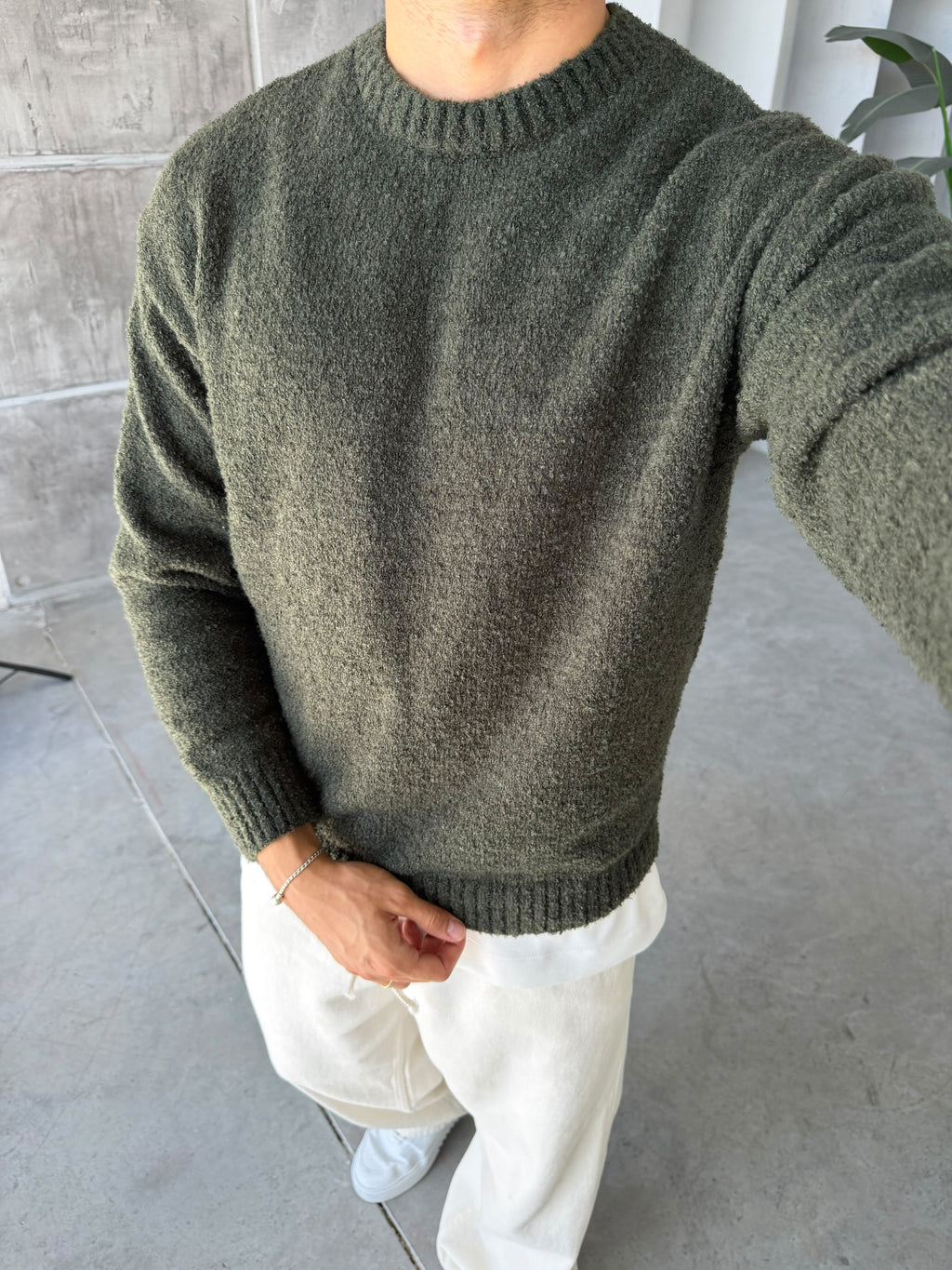 Soft Textured Bouclé Knit Sweater – Khaki
