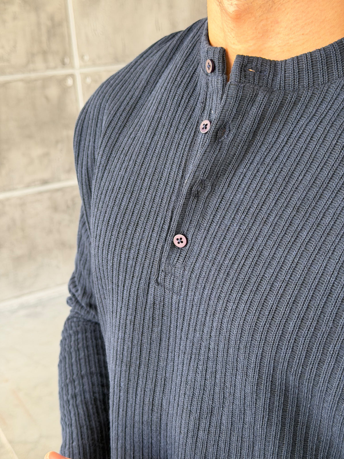 Ribbed Henley Sweatshirt – Navy