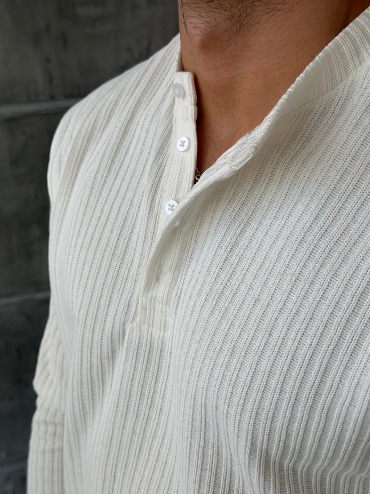 Ribbed Henley Sweatshirt – Ecru