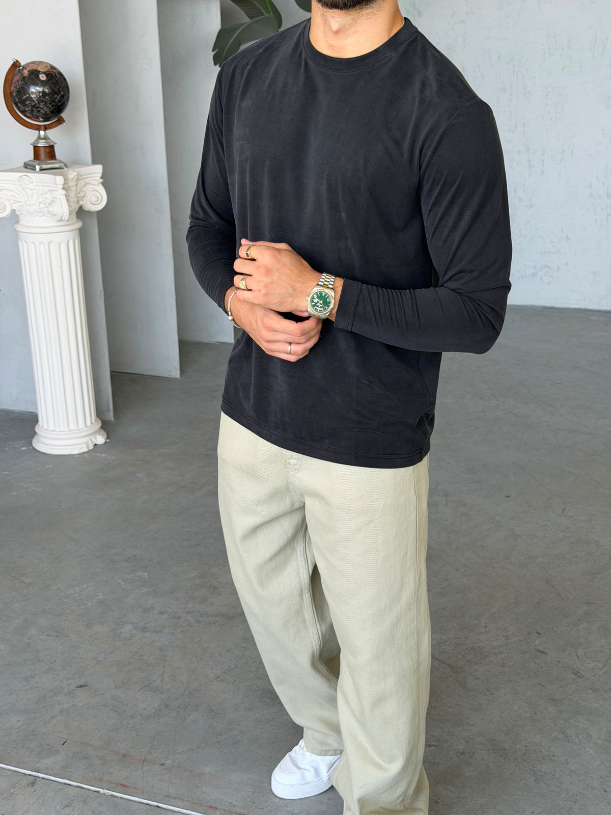 Washed Modal Basic Sweatshirt - Black