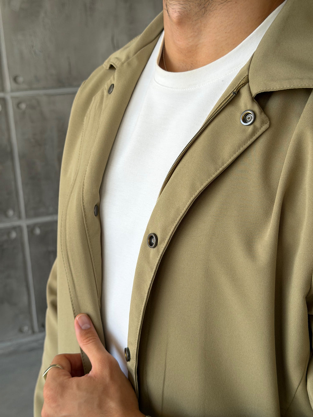 Tech Fabric Trench Jacket – Haki