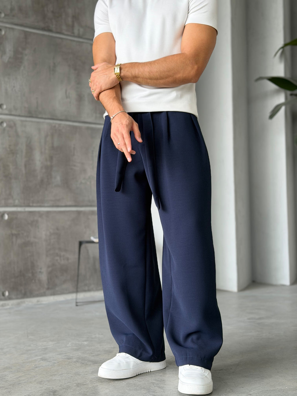 Pleated Belted Baggy Trousers - Navy Blue
