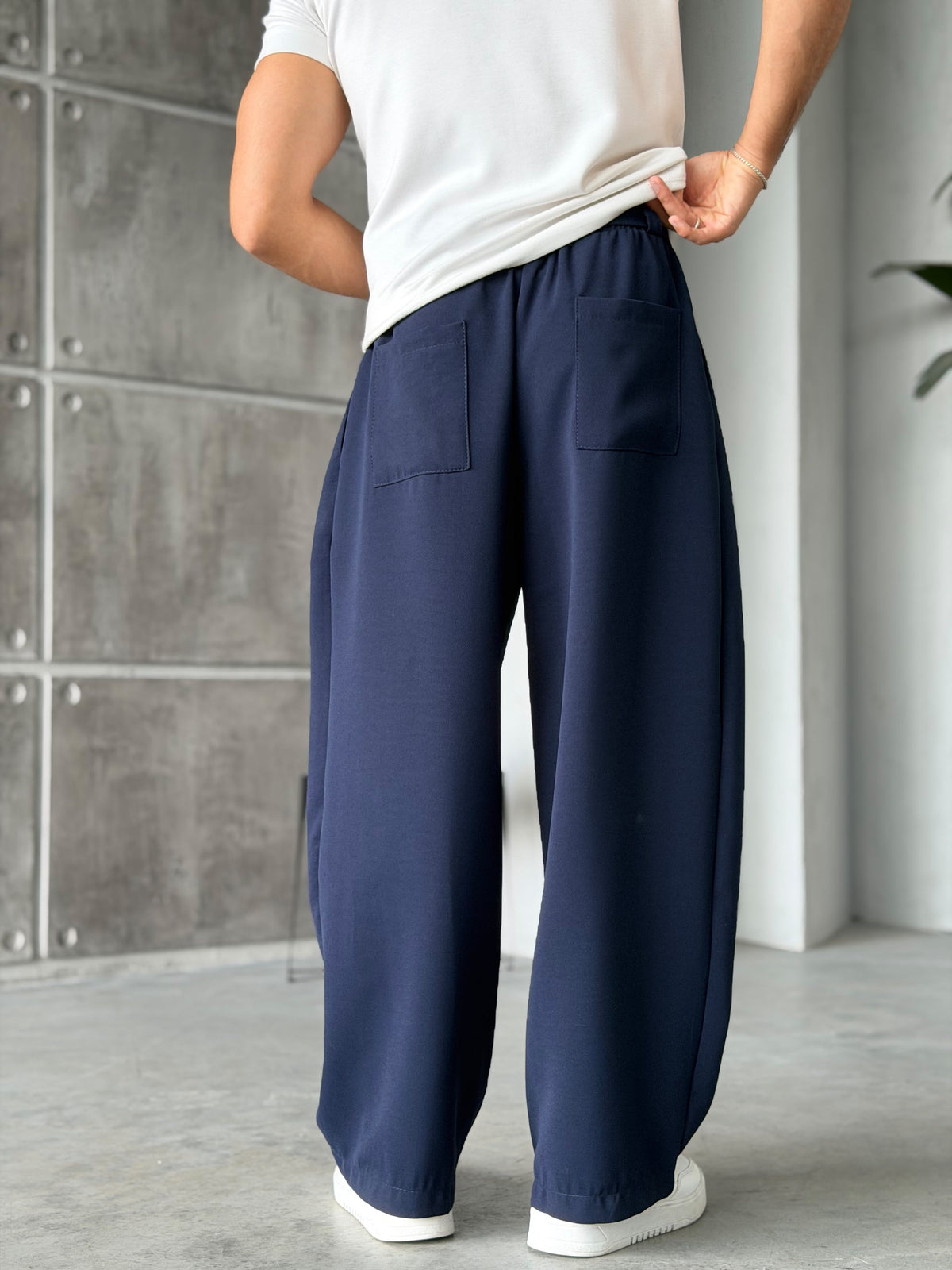Pleated Belted Baggy Trousers - Navy Blue