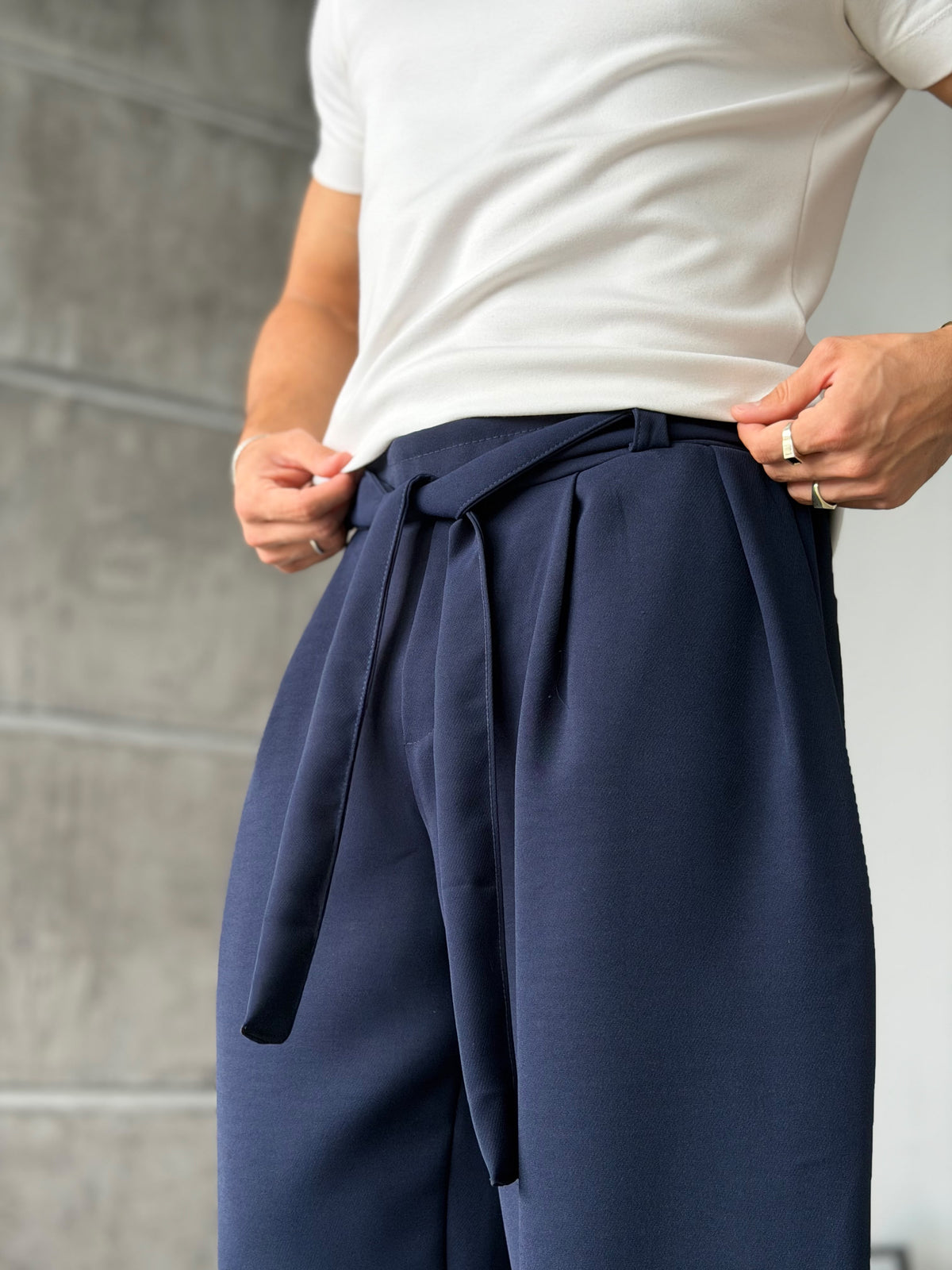 Pleated Belted Baggy Trousers - Navy Blue