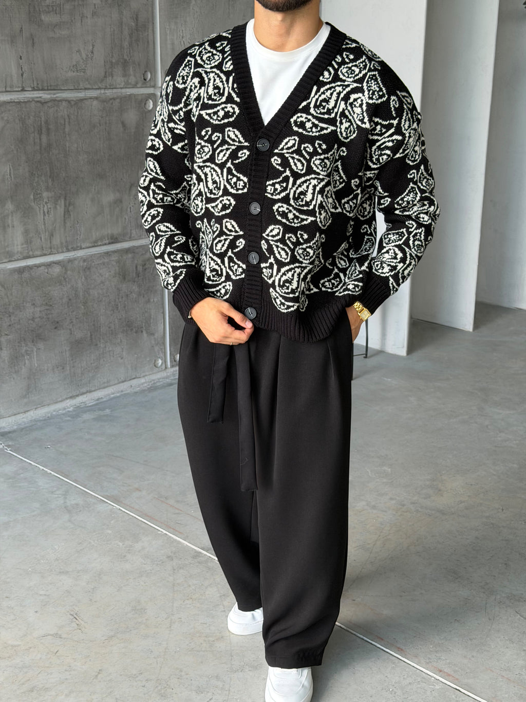 Shawl Pattern V-Neck Knit Cardigan – Black