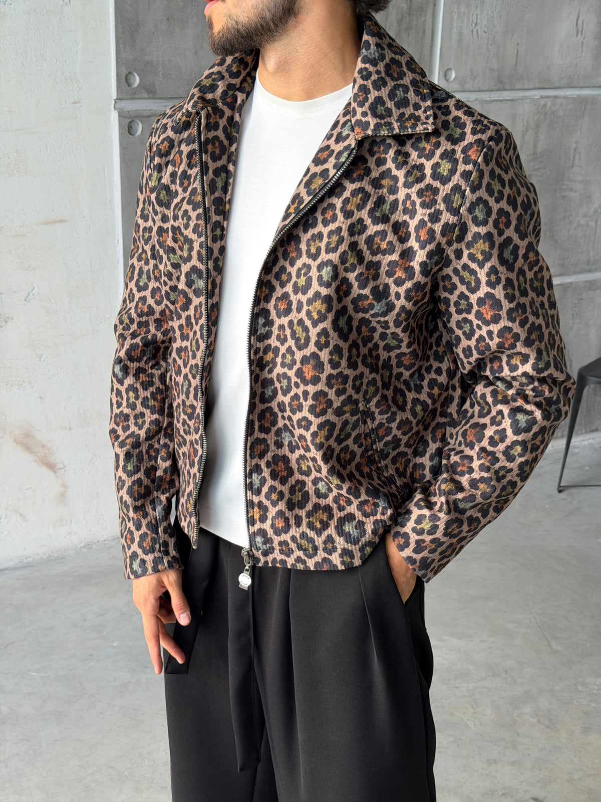 Cheetah Pattern Zip-Up Jacket