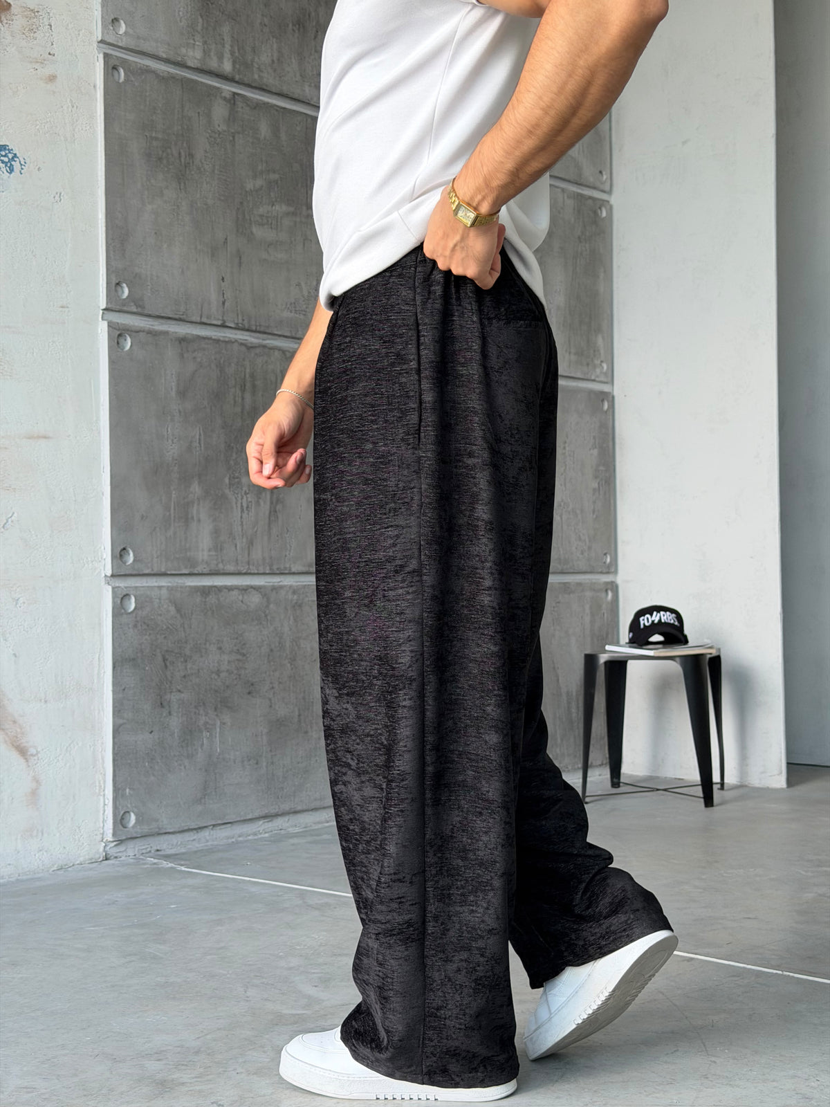 Chenille Fabric Baggy Pants – Black