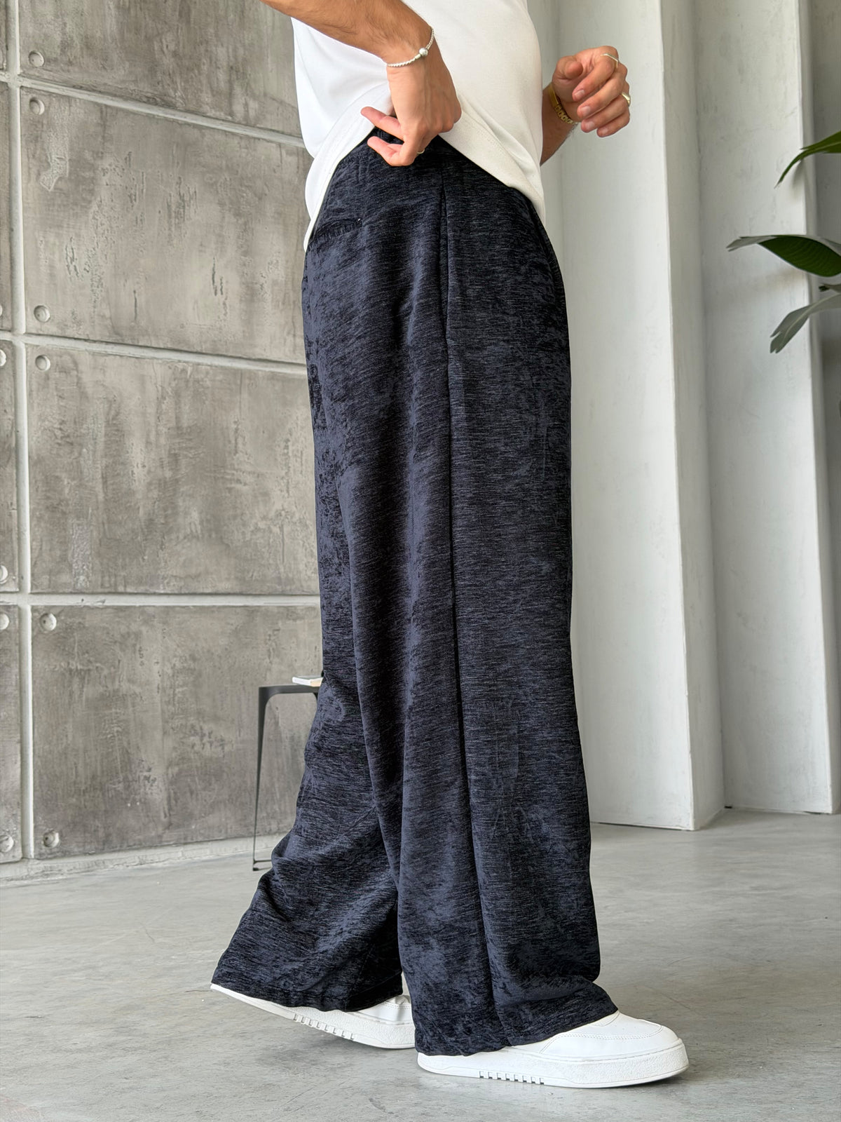 Chenille Fabric Baggy Pants – Navy