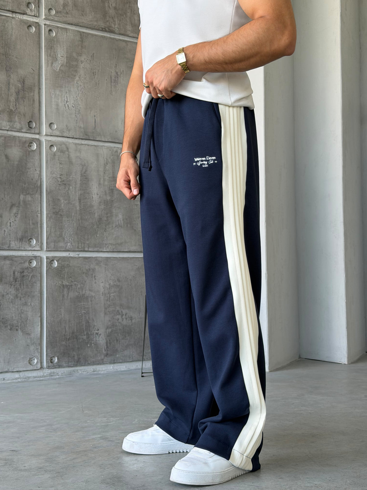 Logo Stripe Baggy Tracksuit Pants – Navy