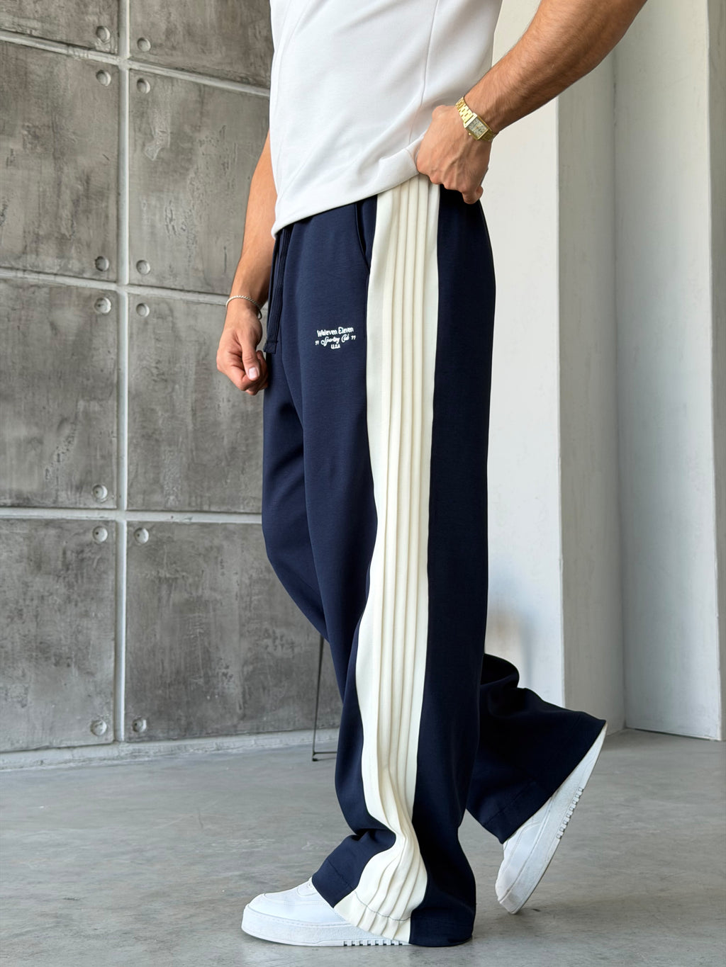 Logo Stripe Baggy Tracksuit Pants – Navy
