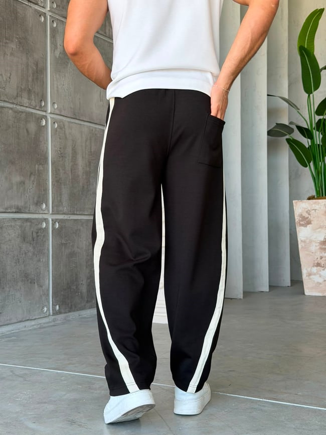 Asymmetric Striped Double Face Baggy Tracksuit – Black