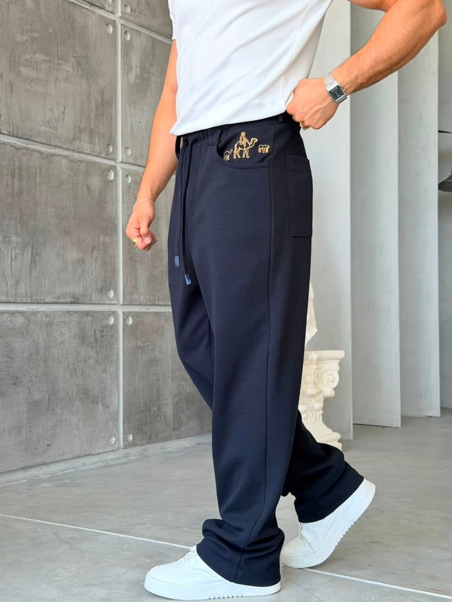 Camel Embroidered Detail Baggy Tracksuit – Navy Blue