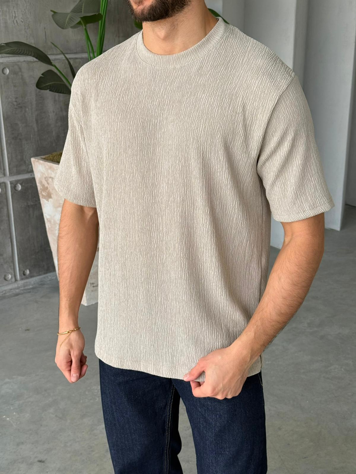 Patterned Side-Slit T-Shirt – Kream | TST.015