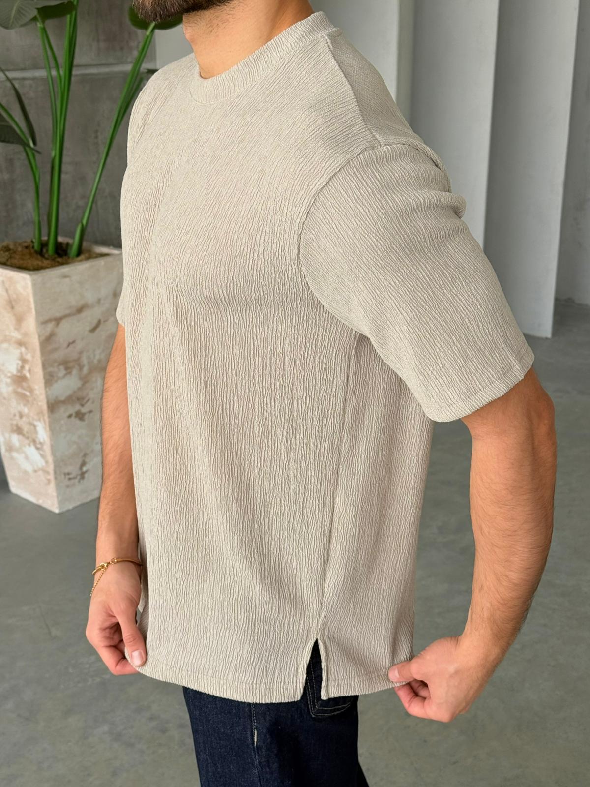 Patterned Side-Slit T-Shirt – Kream | TST.015