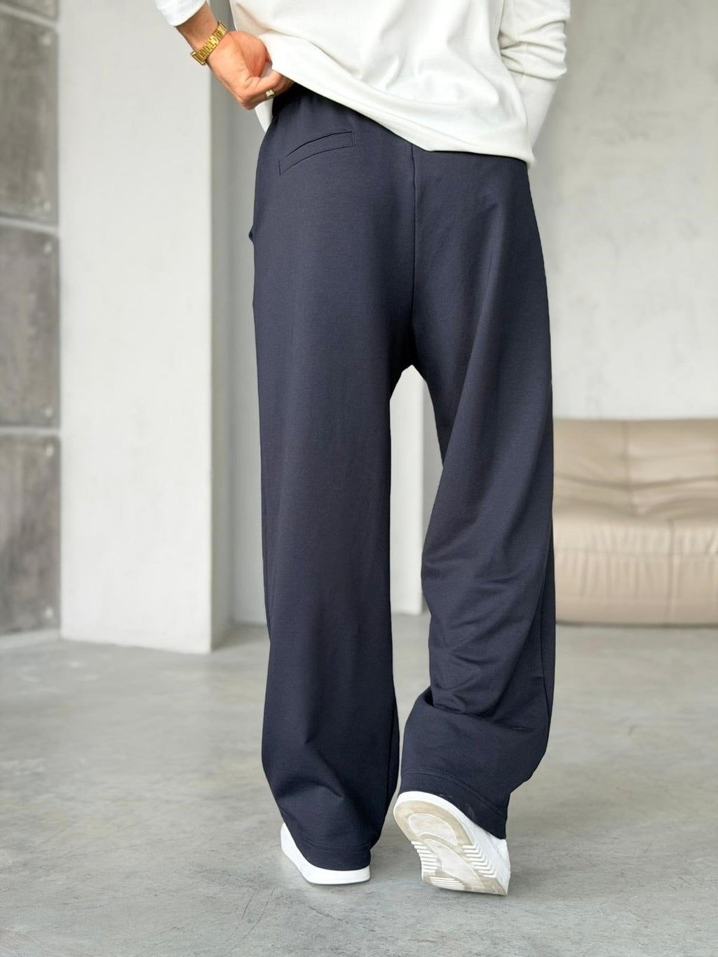 Stitch Detail Baggy Sweatpants – Navy