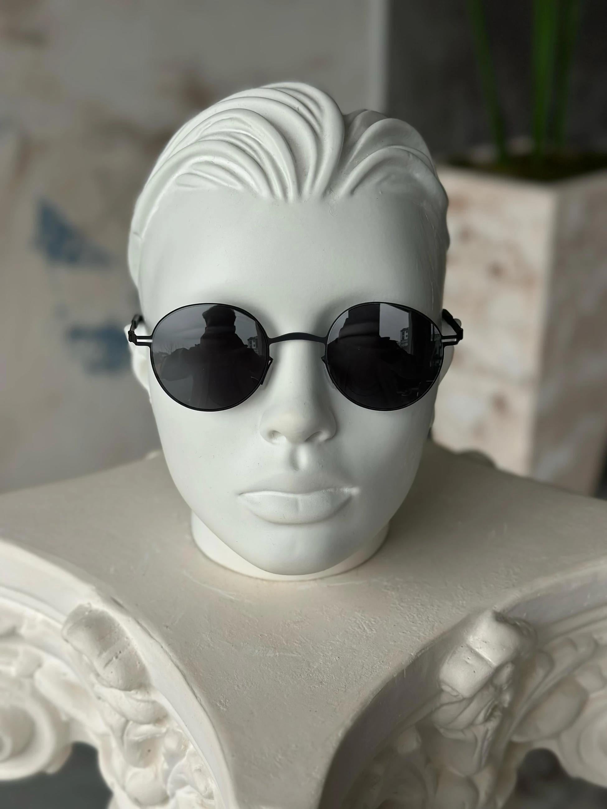 G158 Black Lens Steel Frame Sunglasses