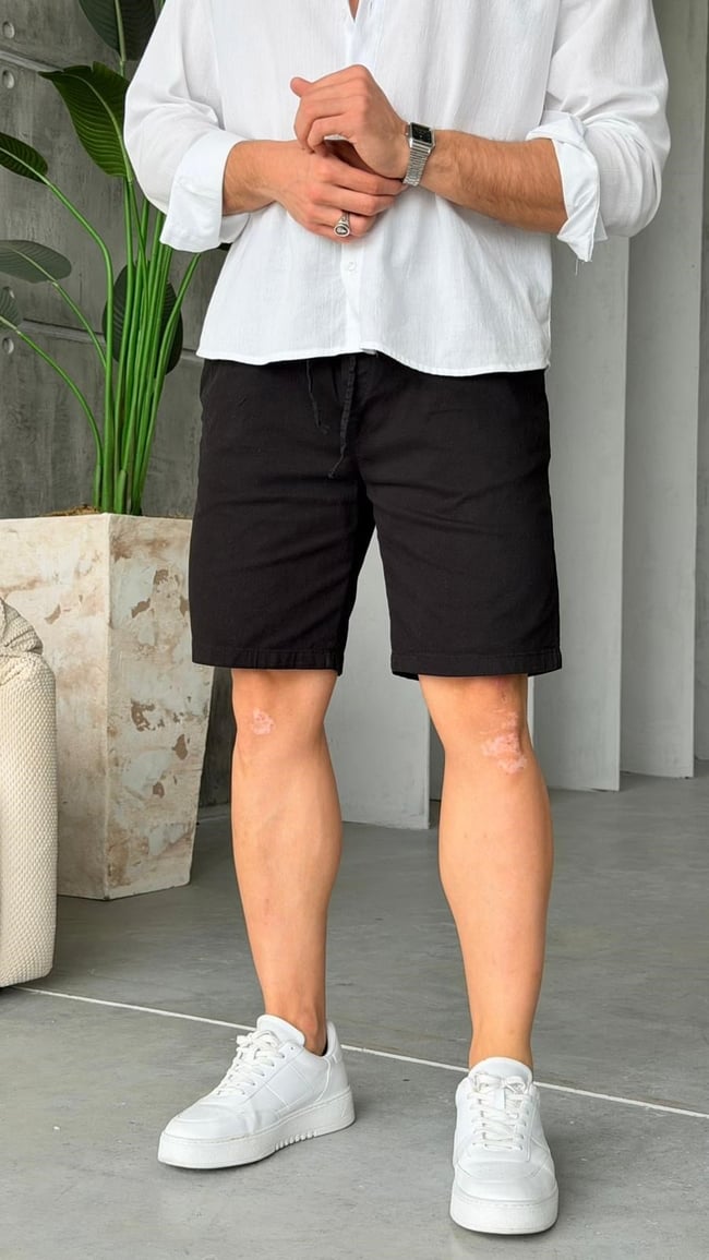 Basic Gabardine Shorts - Black