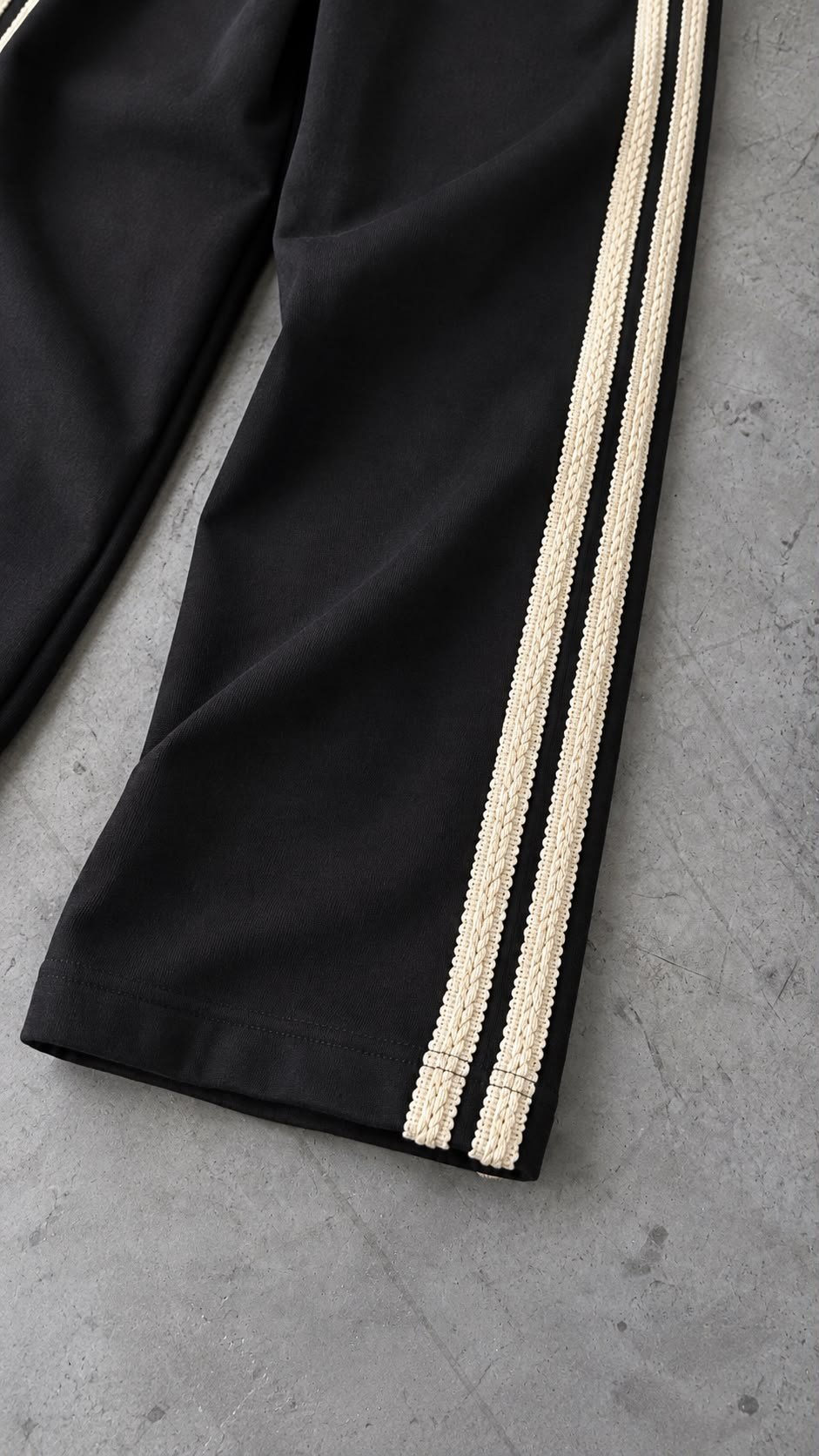 Woven Stripe Design Baggy Tracksuit Pants – Black