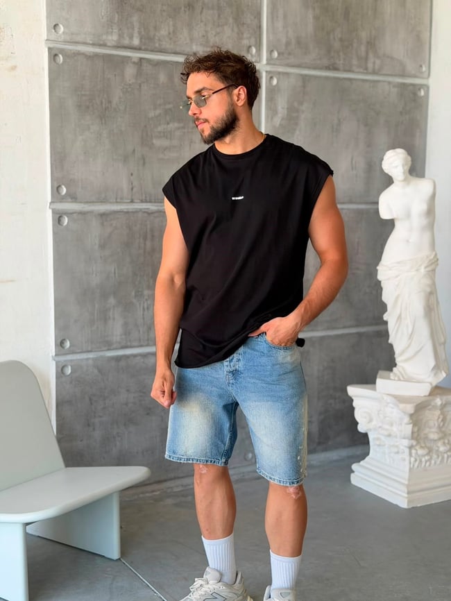 Black Sleeveless Longline T-Shirt