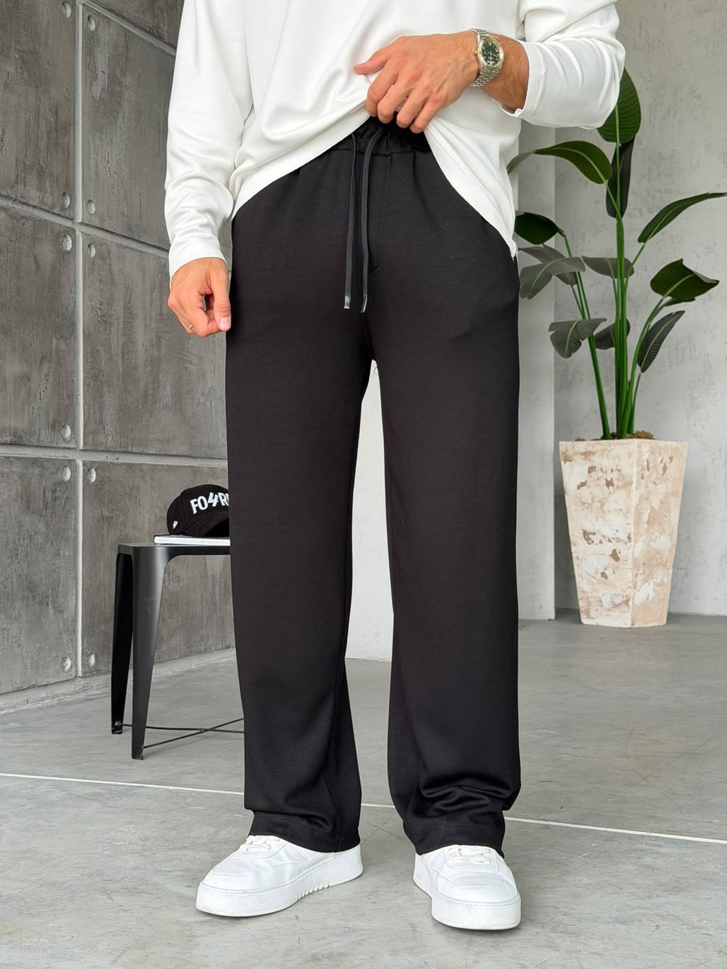 Modal Fabric Basic Baggy Joggers – Black