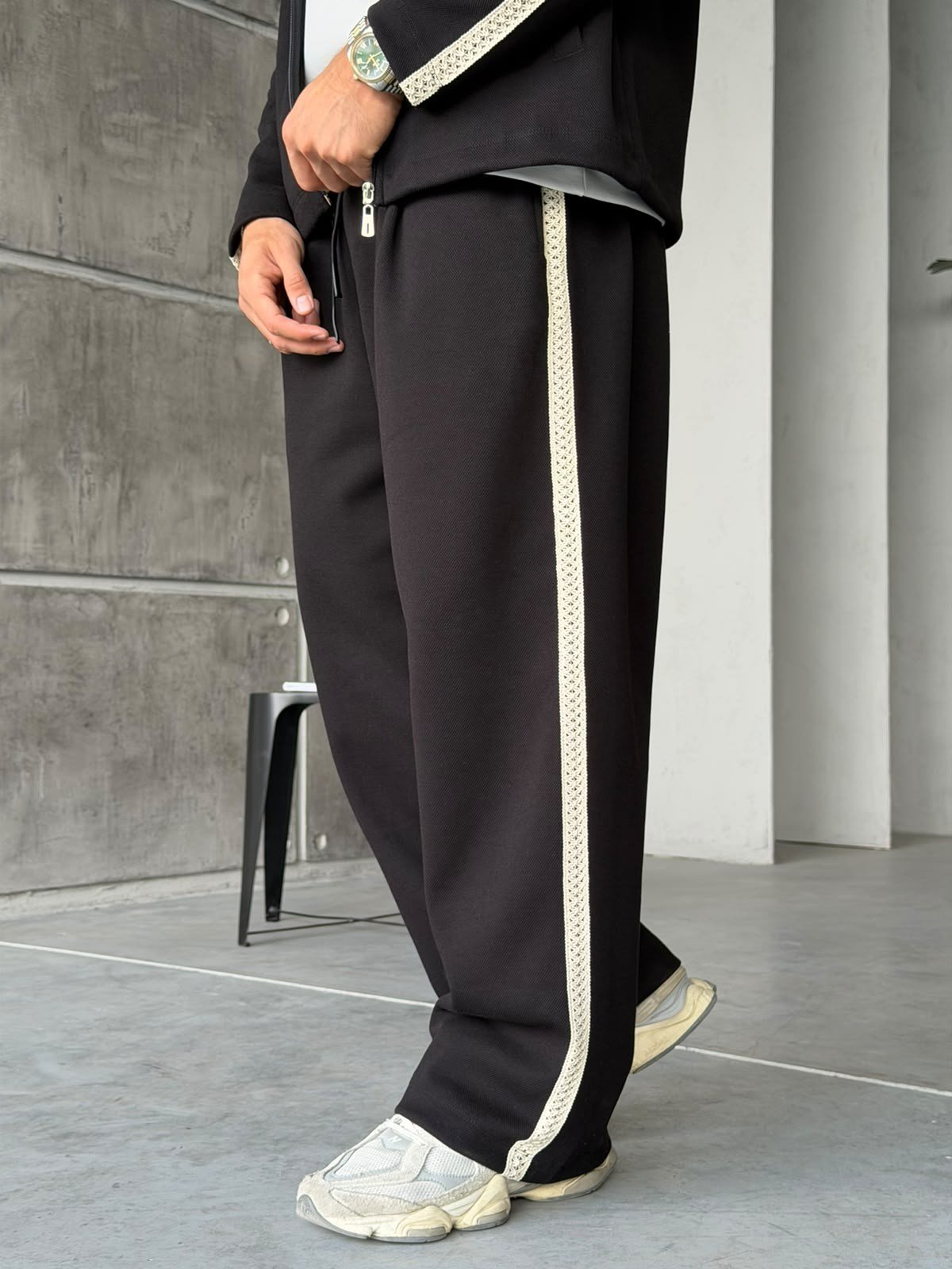 Striped Zip-Up Tracksuit – Black
