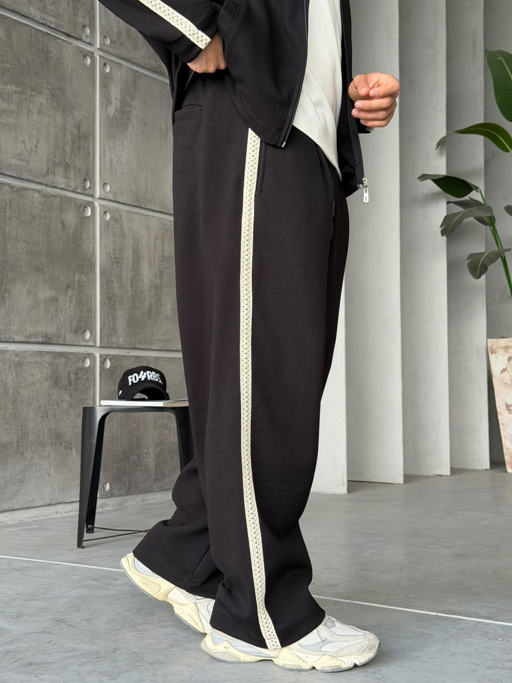 Striped Zip-Up Tracksuit – Black