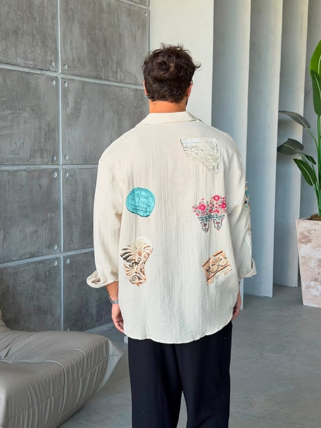 Patch Oversize Shirt  - CREAM