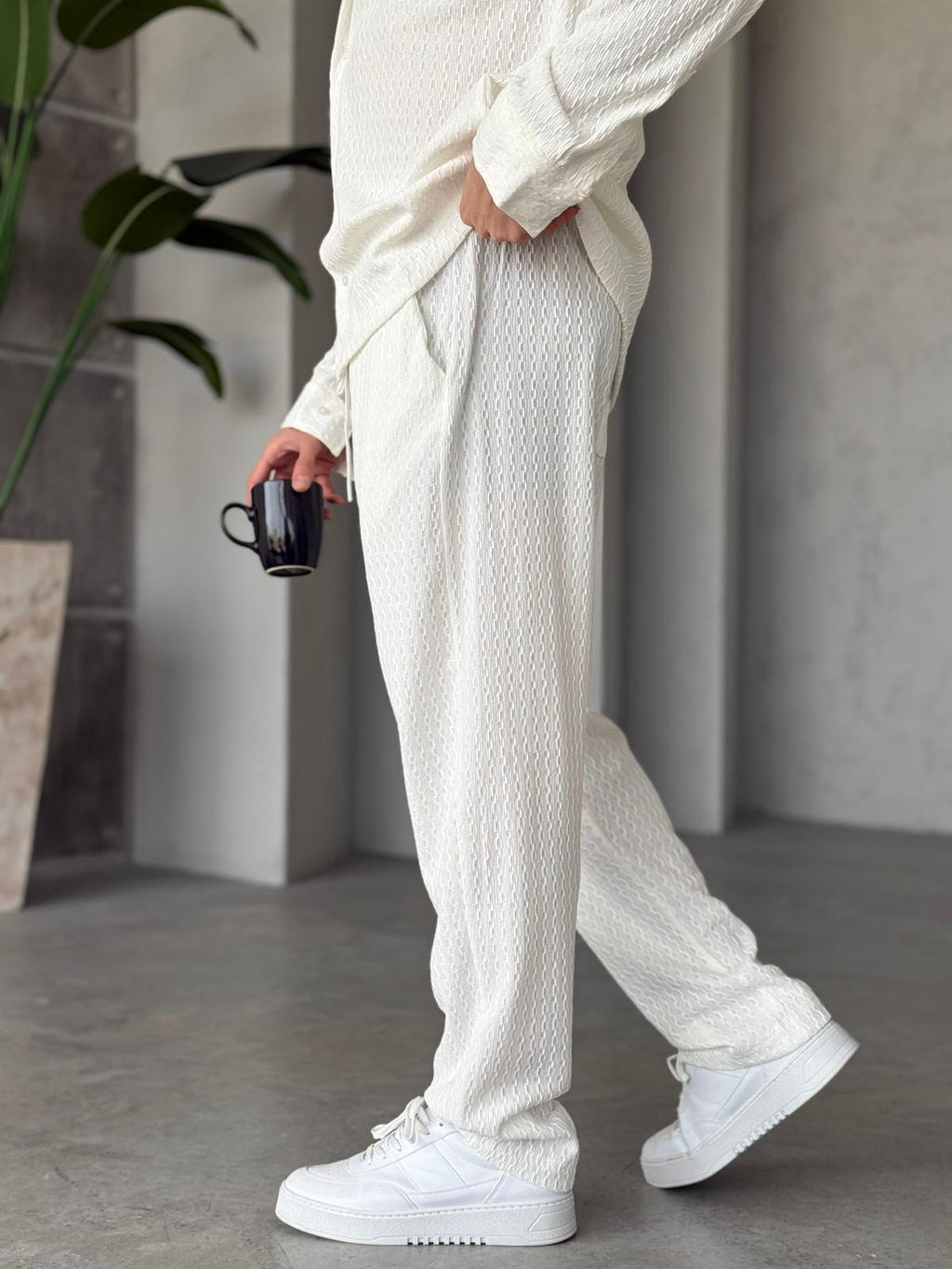 SET WHITE