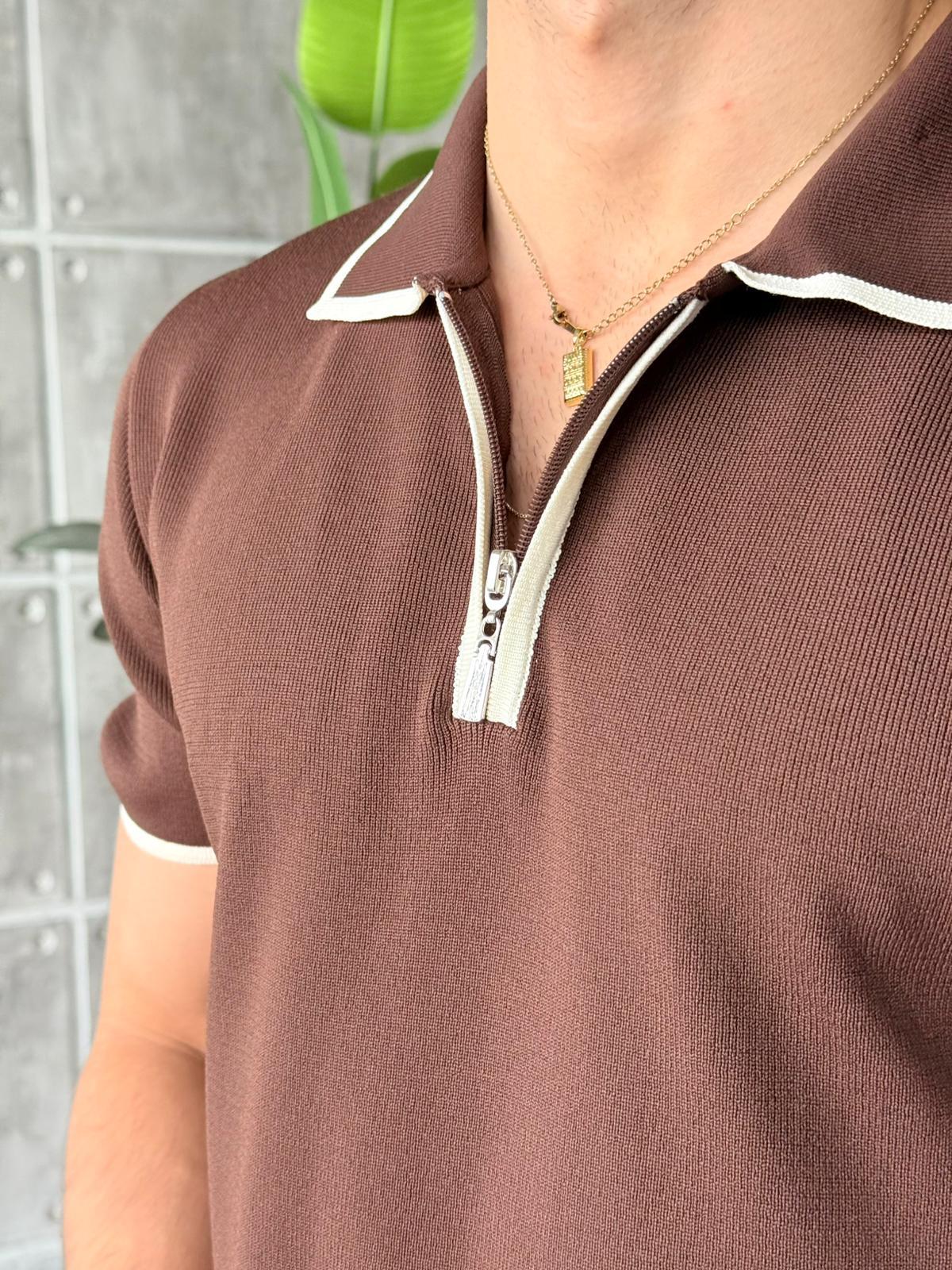 T-Shirt Elegant - Brown | TST.05