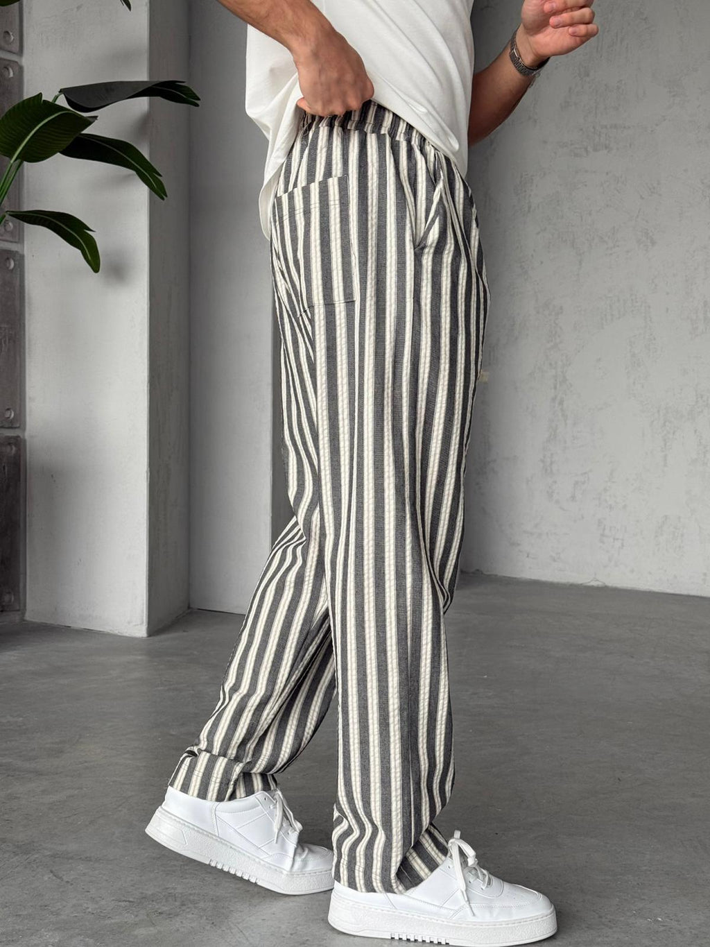 Striped Jogger Pants M - HAKI | PNT.08