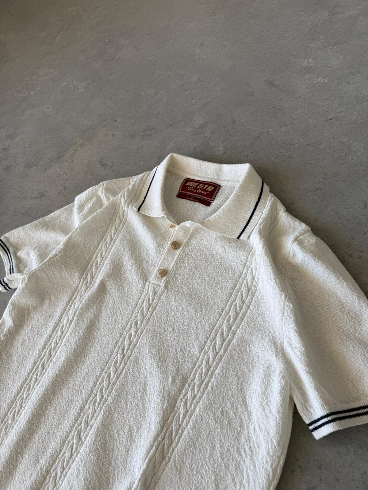 Gold Button Triko –  White | TST.021