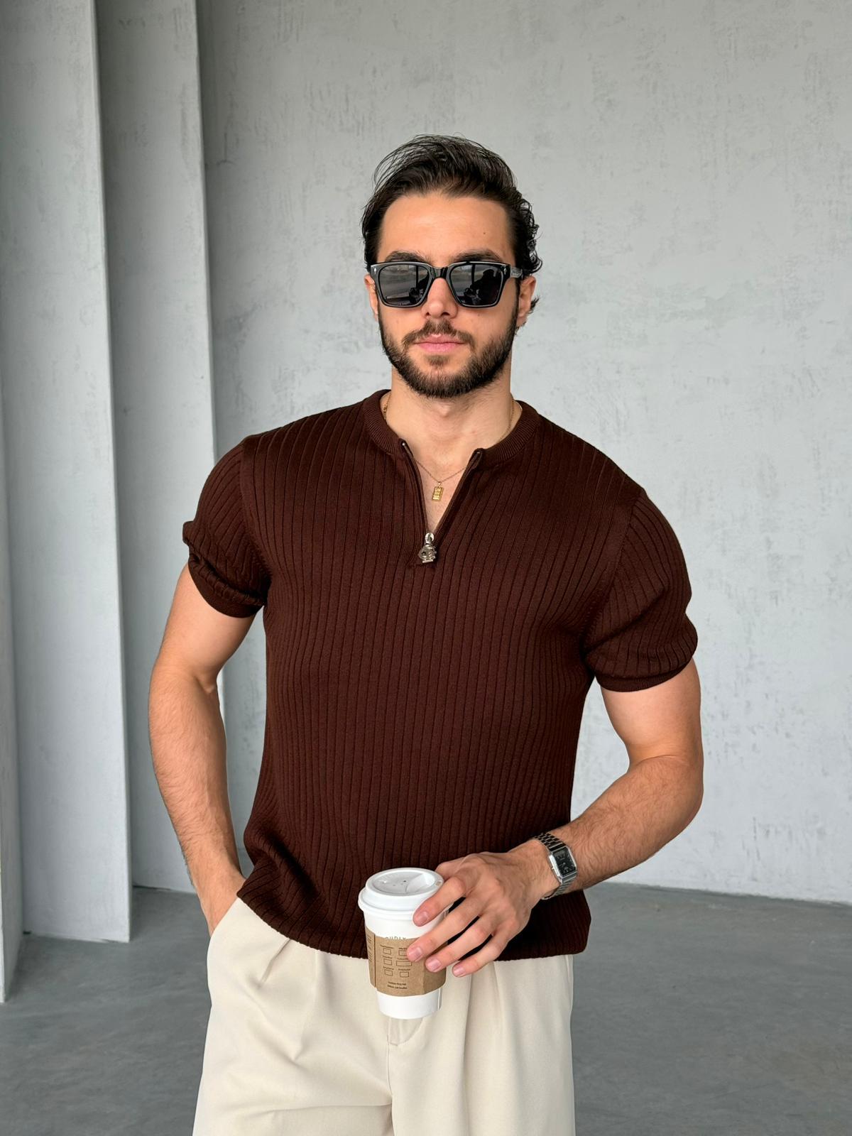 Zip Collar Sweater – Brown | TST.08