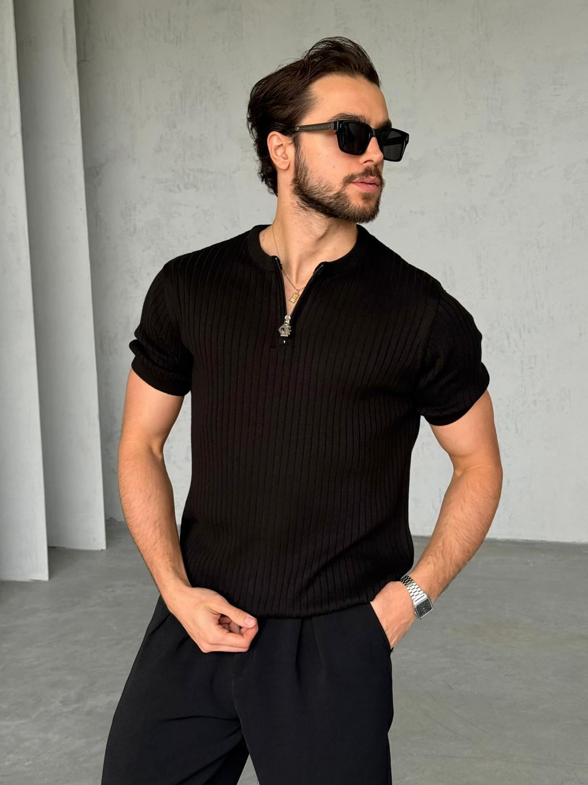 Zip Collar Sweater – Black | TST.08