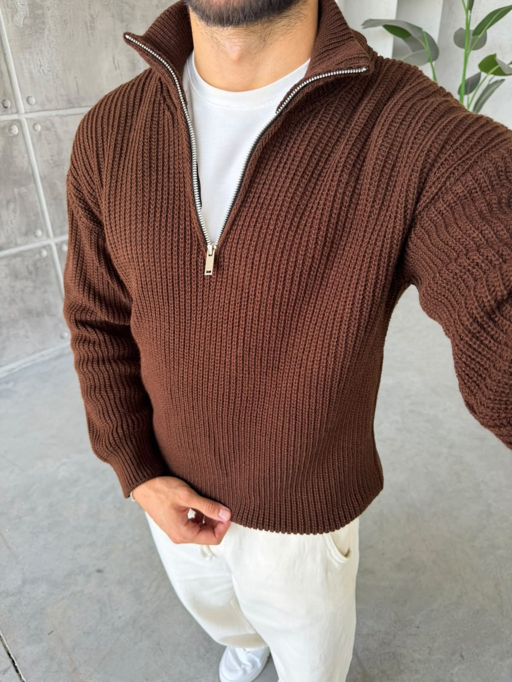 Half-Zip Ribbed Knit Sweater - Brown