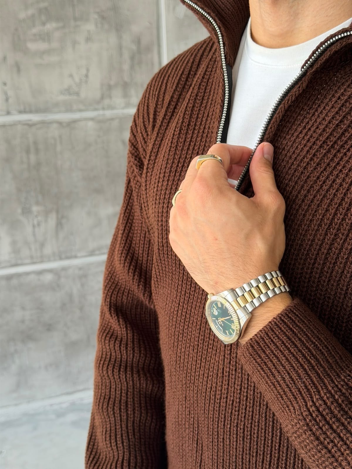 Half-Zip Ribbed Knit Sweater - Brown